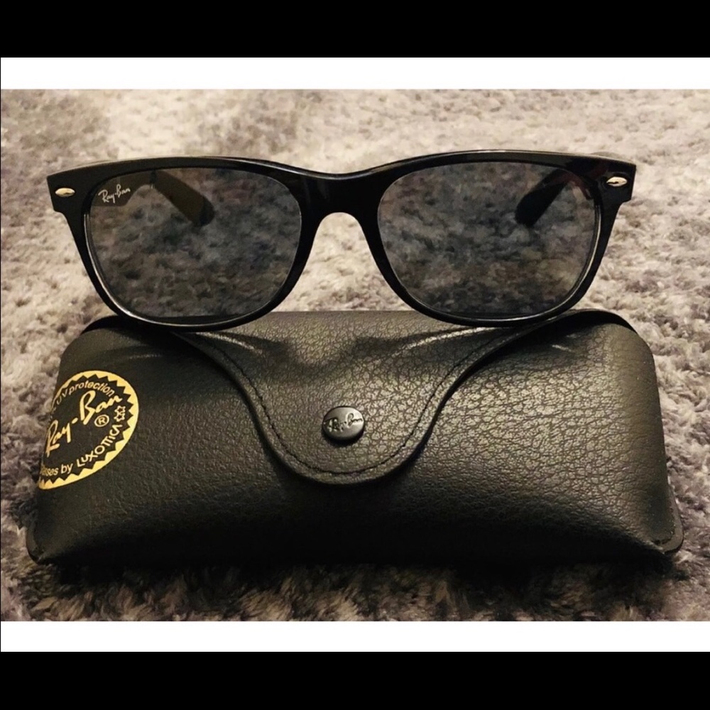 NEW AUTHENTIC RAY BAN NEW WAYFARER RB2132 Black